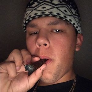 Meet your Posher, Shea